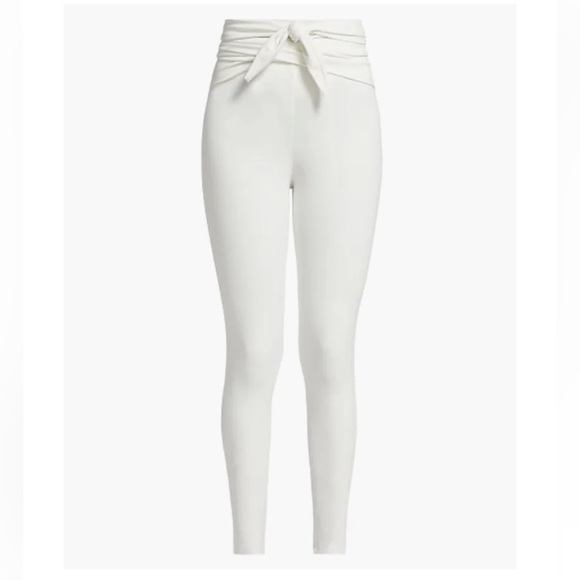 Port De Bras Chantilly (White) Leggings - Picture 1 of 9